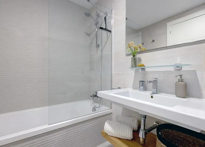 2 Bedroom Penthouse With Sea View @ Hills アパート エステポナ