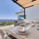 Lägenhet 2 Bedroom Penthouse With Sea View @ Hills *