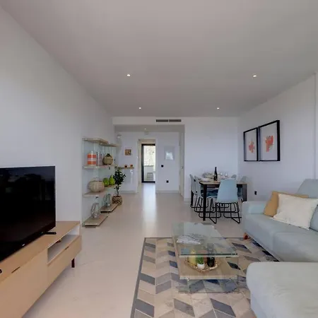 2 Bedroom Penthouse With Sea View @ Hills Appartement Estepona