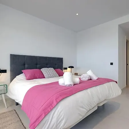 2 Bedroom Penthouse With Sea View @ Hills Estepona