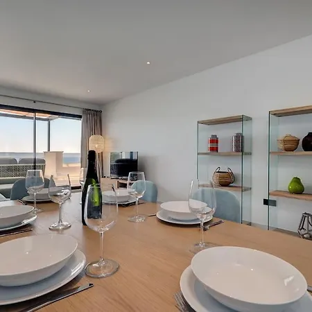Appartement 2 Bedroom Penthouse With Sea View @ Hills *